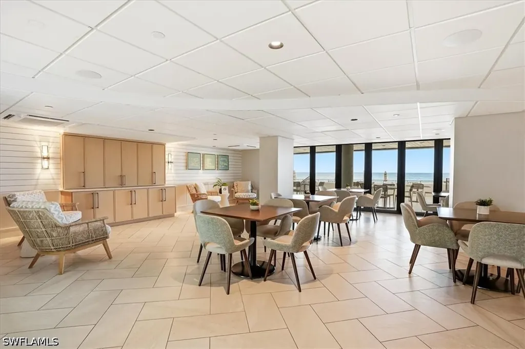 2400 Gulf Shore Boulevard N Naples FL 34103