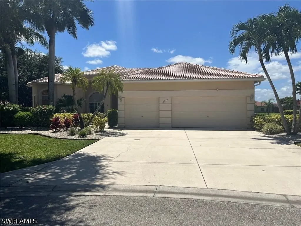 3518 Ocean Bluff Court Naples FL 34120