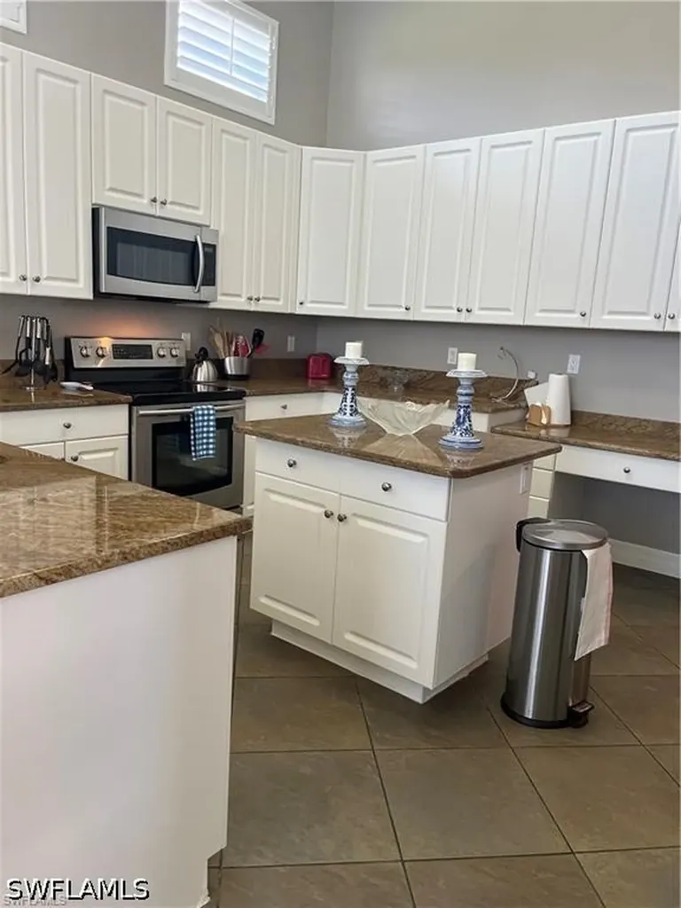 3518 Ocean Bluff Court Naples FL 34120
