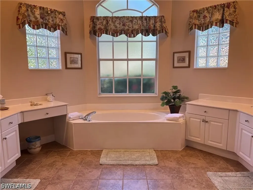 3518 Ocean Bluff Court Naples FL 34120