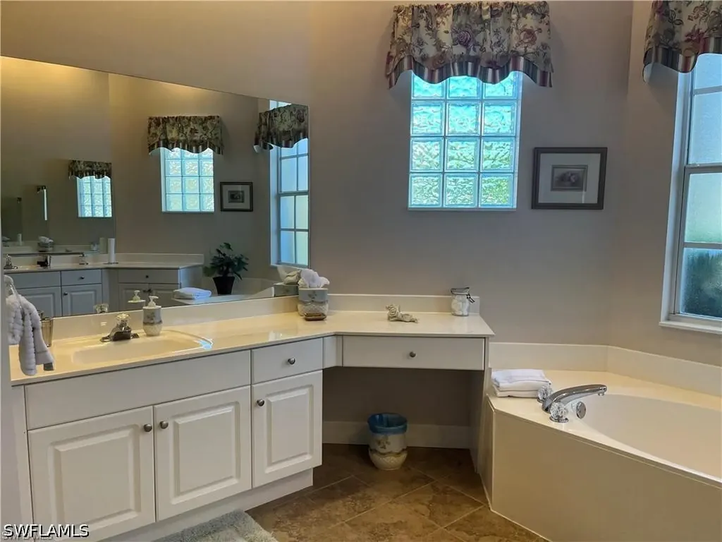 3518 Ocean Bluff Court Naples FL 34120