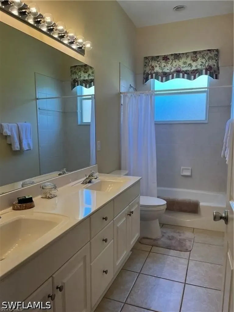 3518 Ocean Bluff Court Naples FL 34120