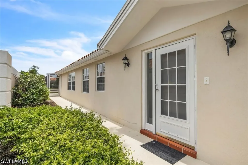 4155 Los Altos Court Naples FL 34109