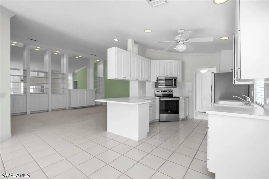 4155 Los Altos Court Naples FL 34109