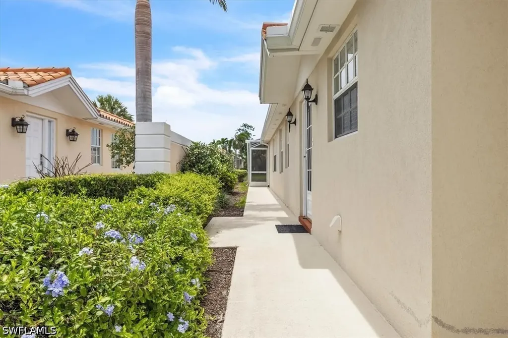 4155 Los Altos Court Naples FL 34109