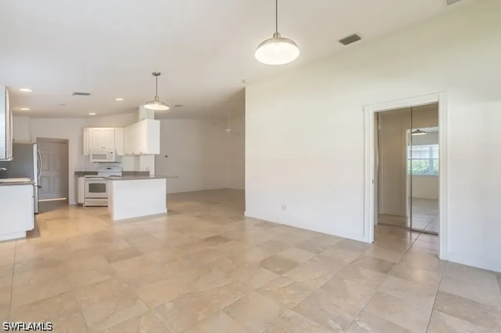 7872 Umberto Court Naples FL 34114
