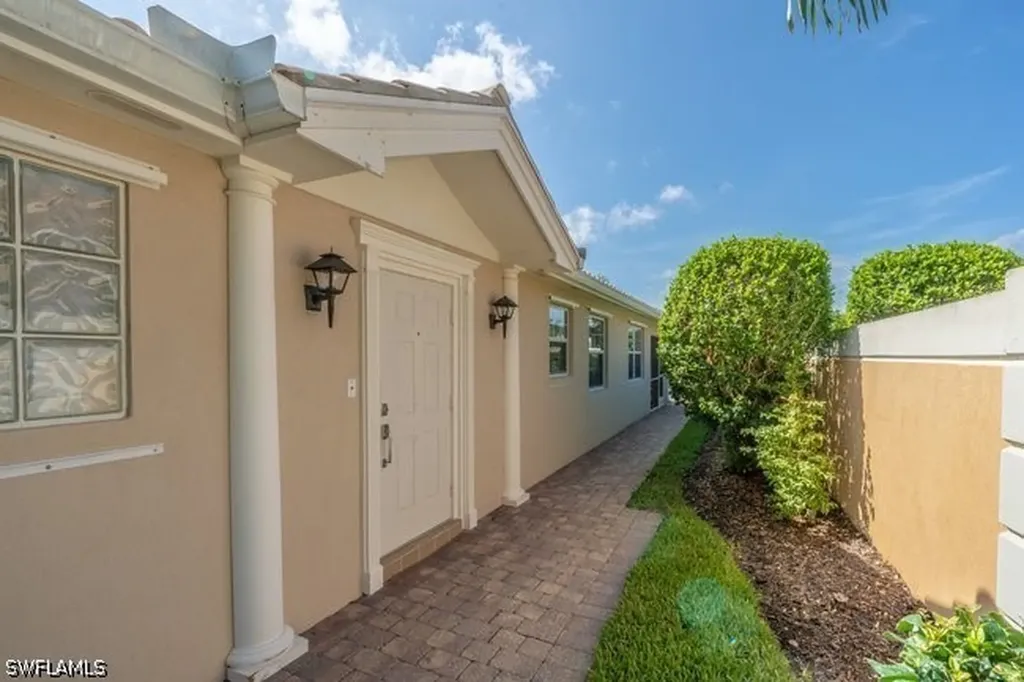 7872 Umberto Court Naples FL 34114