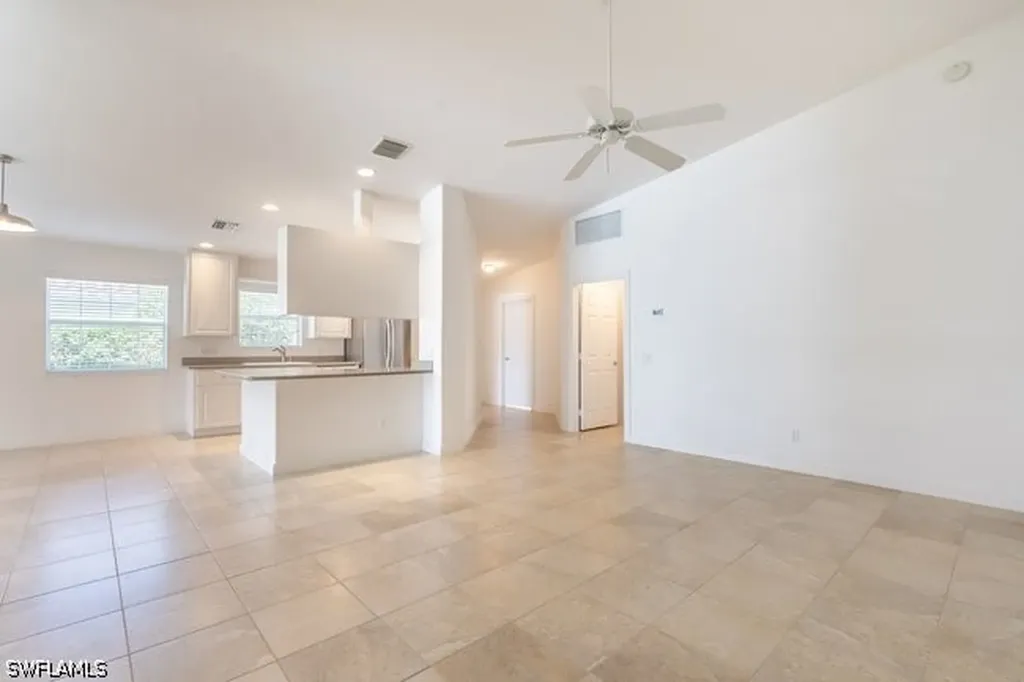 7872 Umberto Court Naples FL 34114
