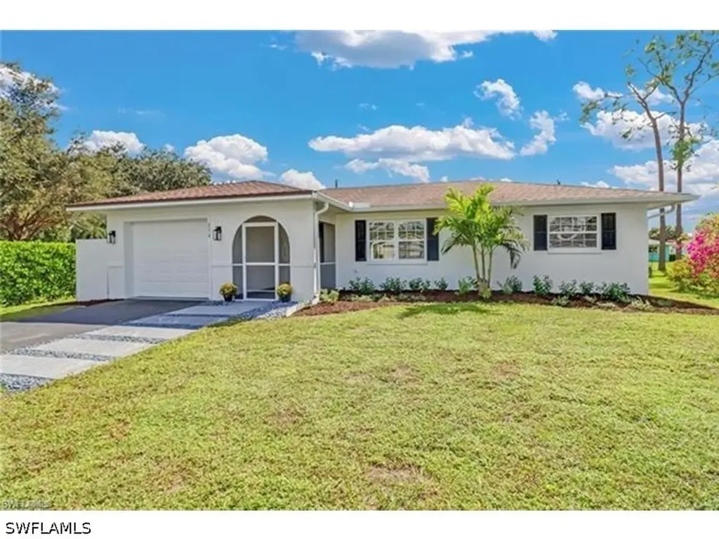 250 Willowick Drive Naples FL 34110