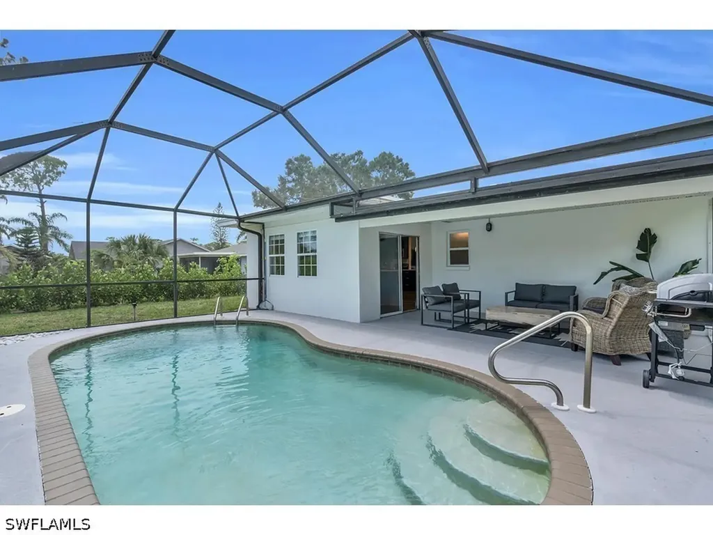 250 Willowick Drive Naples FL 34110