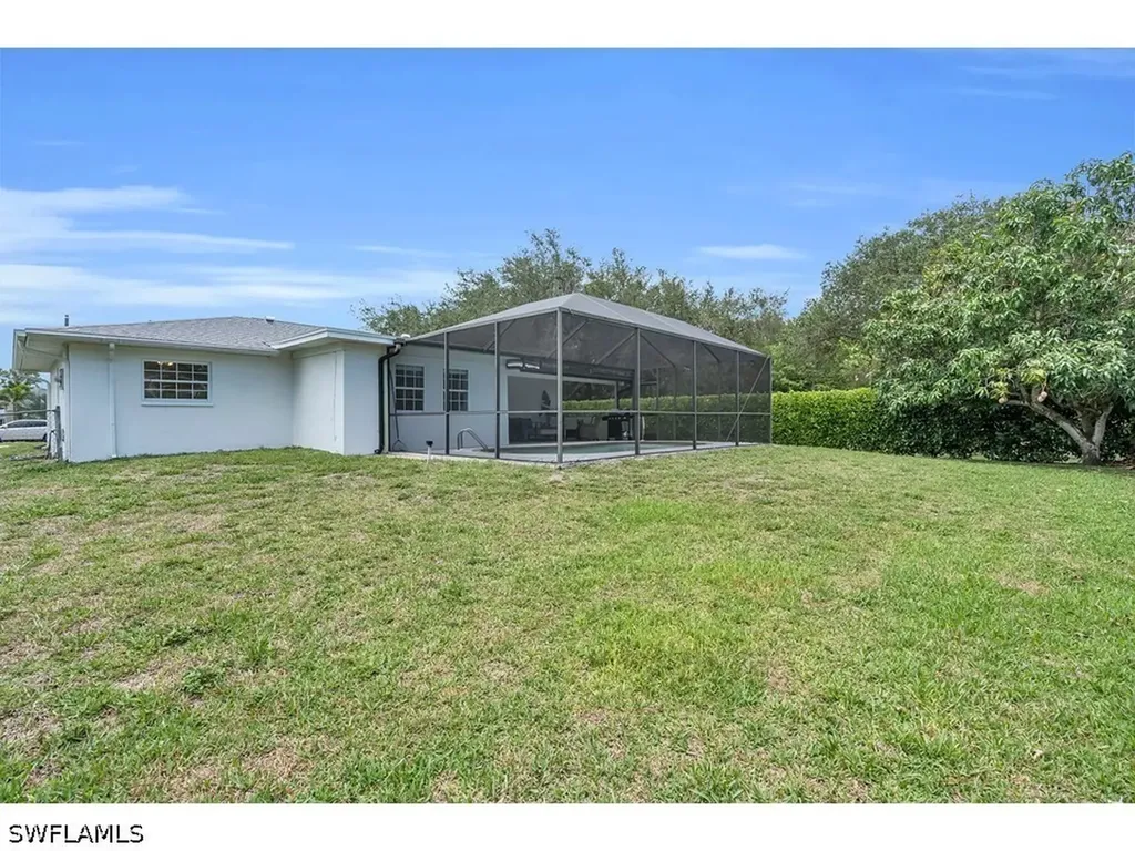 250 Willowick Drive Naples FL 34110