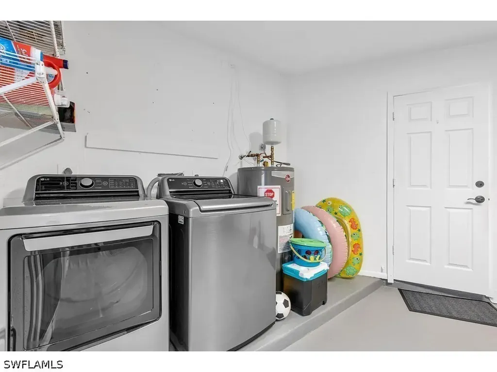 250 Willowick Drive Naples FL 34110