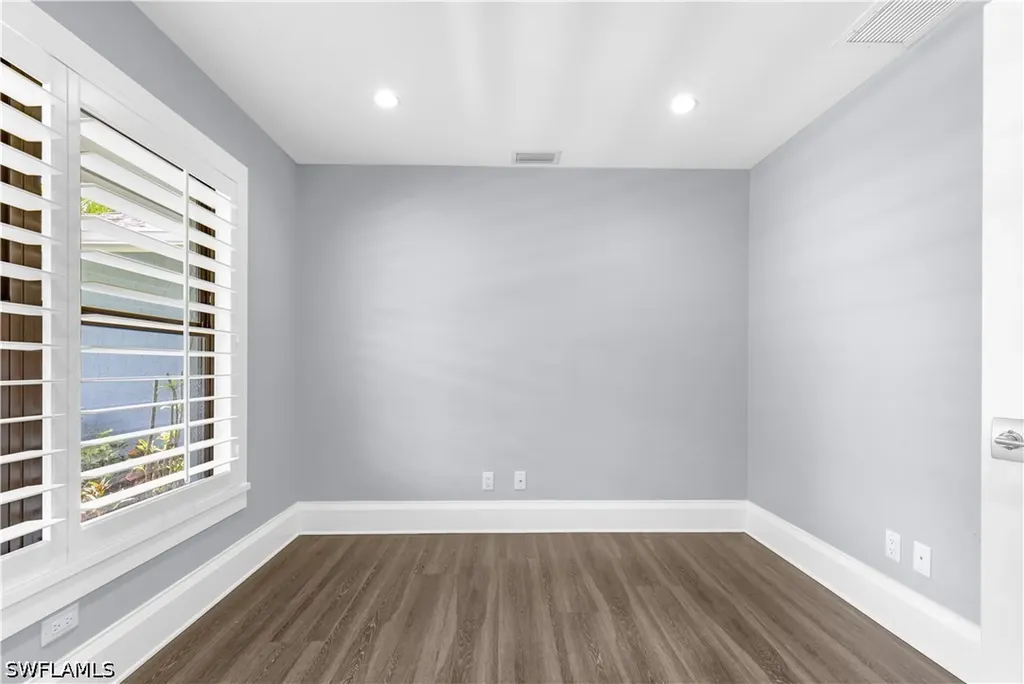 9882 Campbell Circle Naples FL 34109