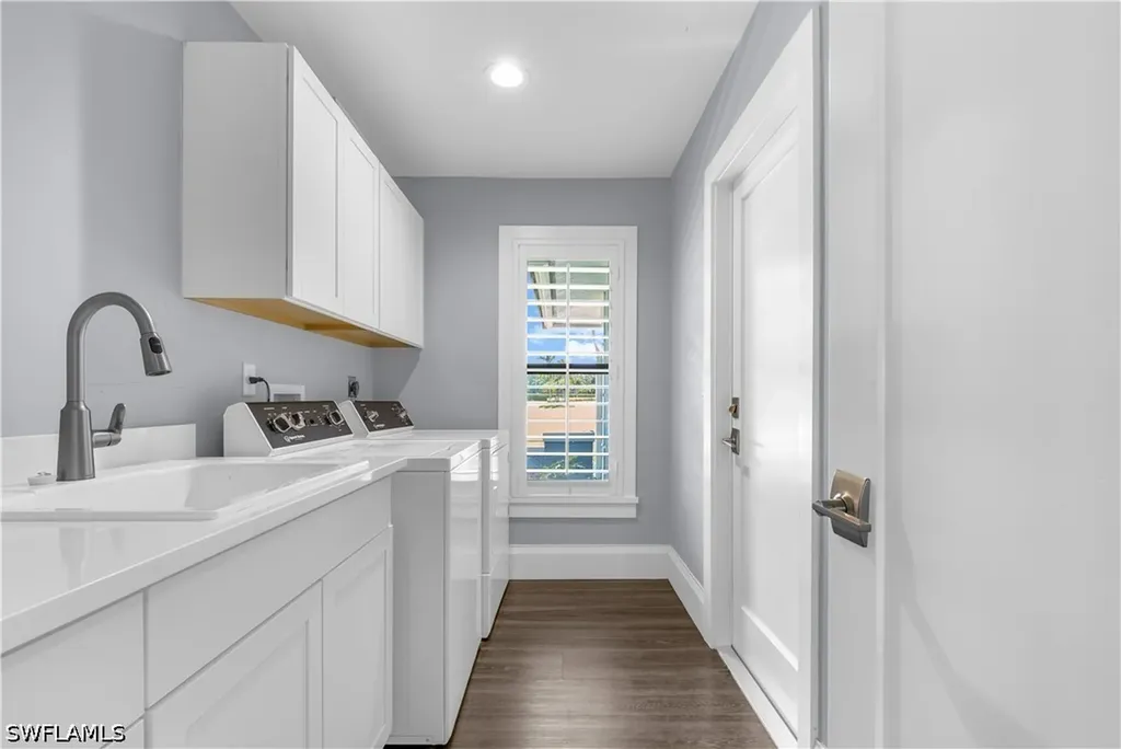 9882 Campbell Circle Naples FL 34109