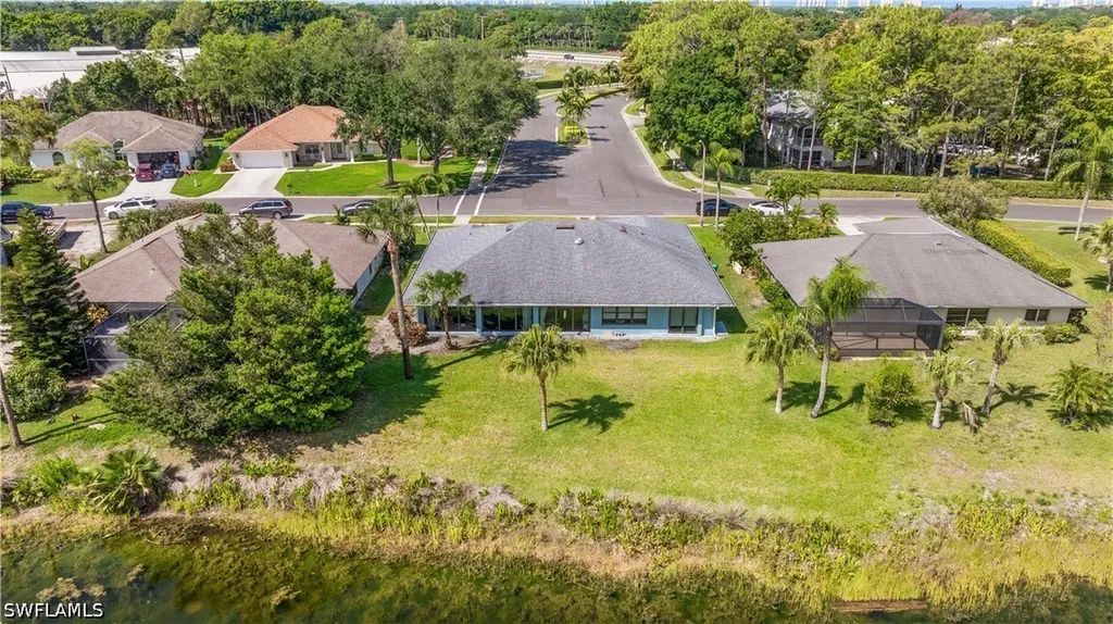 9882 Campbell Circle Naples FL 34109