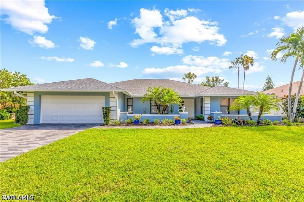 9882 Campbell Circle Naples FL 34109