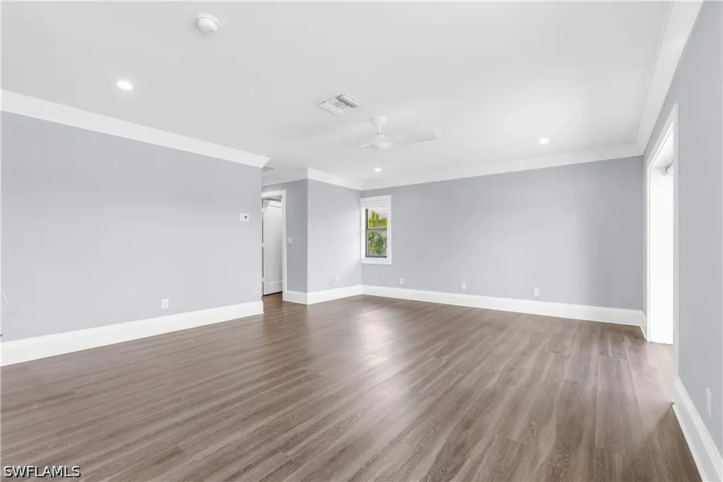 9882 Campbell Circle Naples FL 34109
