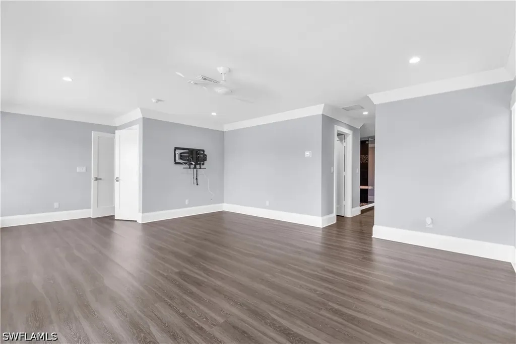 9882 Campbell Circle Naples FL 34109