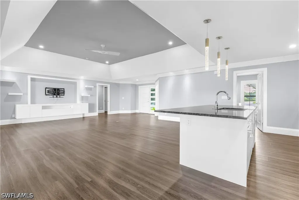 9882 Campbell Circle Naples FL 34109