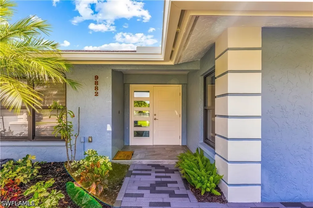 9882 Campbell Circle Naples FL 34109