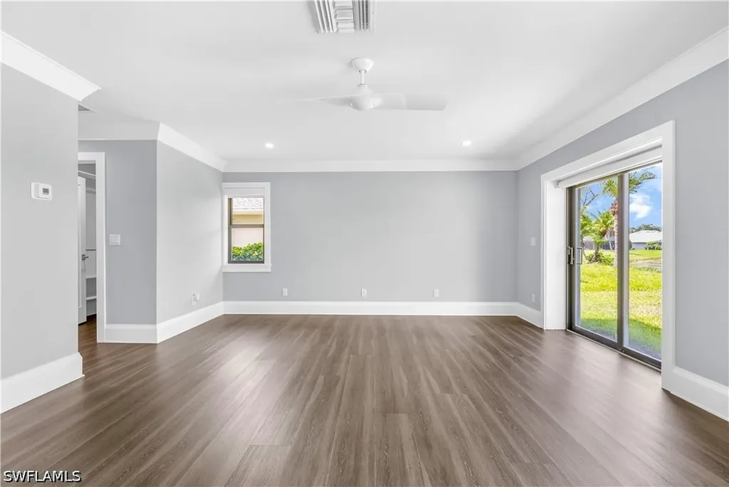 9882 Campbell Circle Naples FL 34109