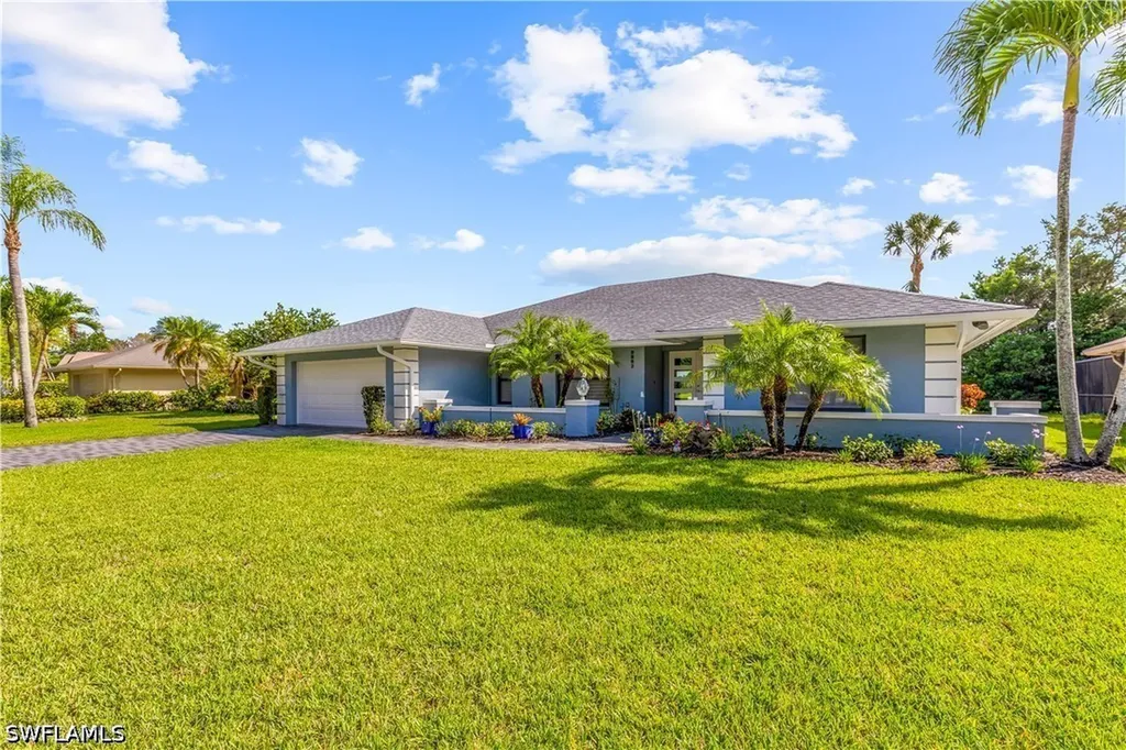 9882 Campbell Circle Naples FL 34109