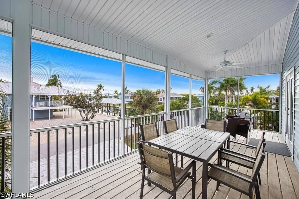 431 Lazy Way Fort Myers Beach FL 33931