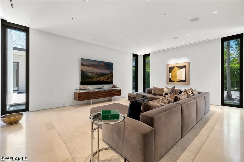 3655 Fort Charles Drive Naples FL 34102
