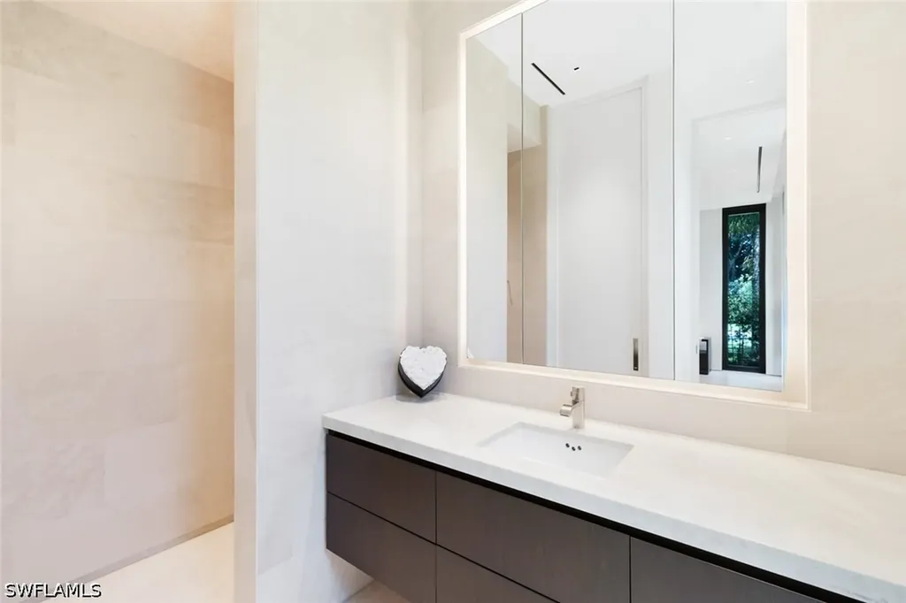 3655 Fort Charles Drive Naples FL 34102