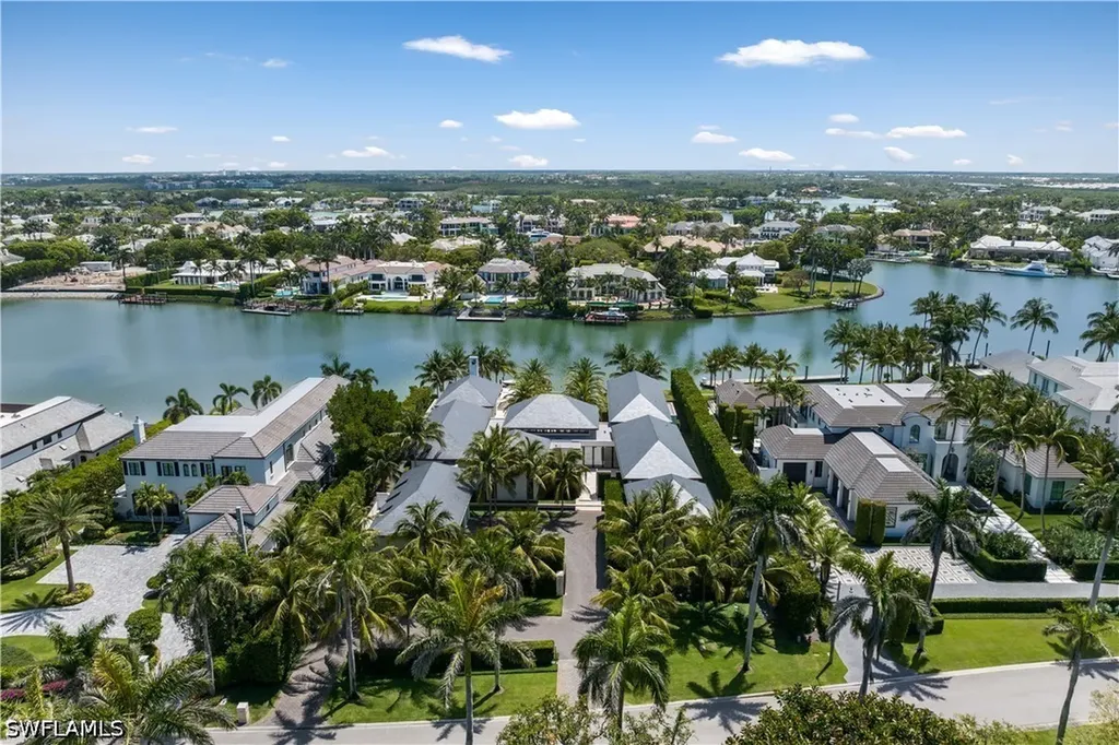 3655 Fort Charles Drive Naples FL 34102