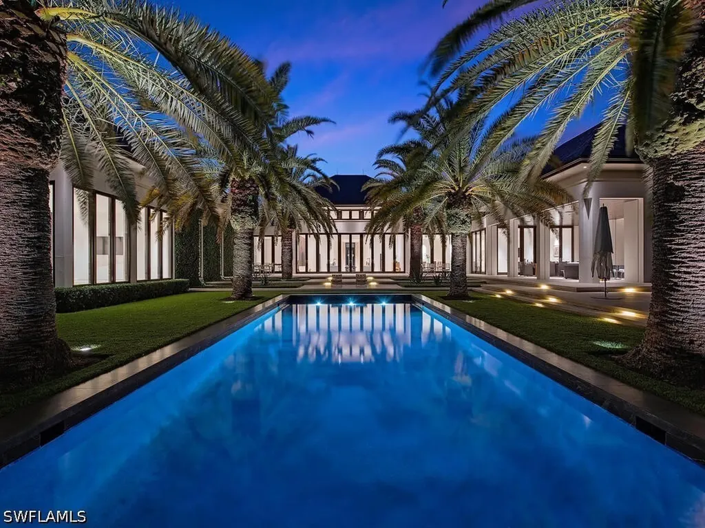3655 Fort Charles Drive Naples FL 34102