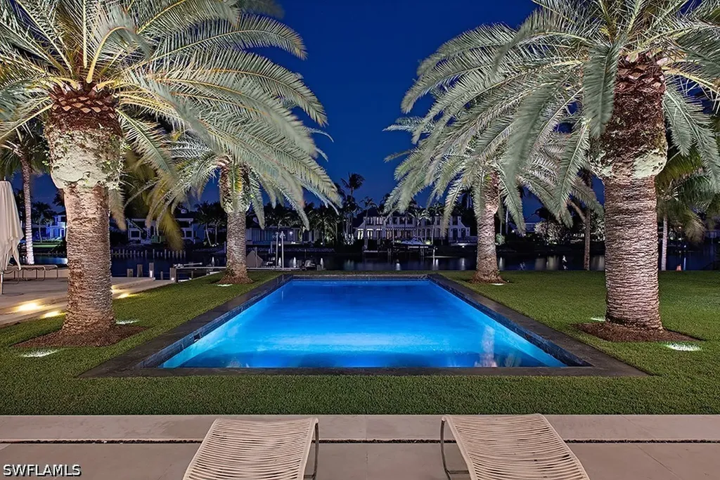 3655 Fort Charles Drive Naples FL 34102