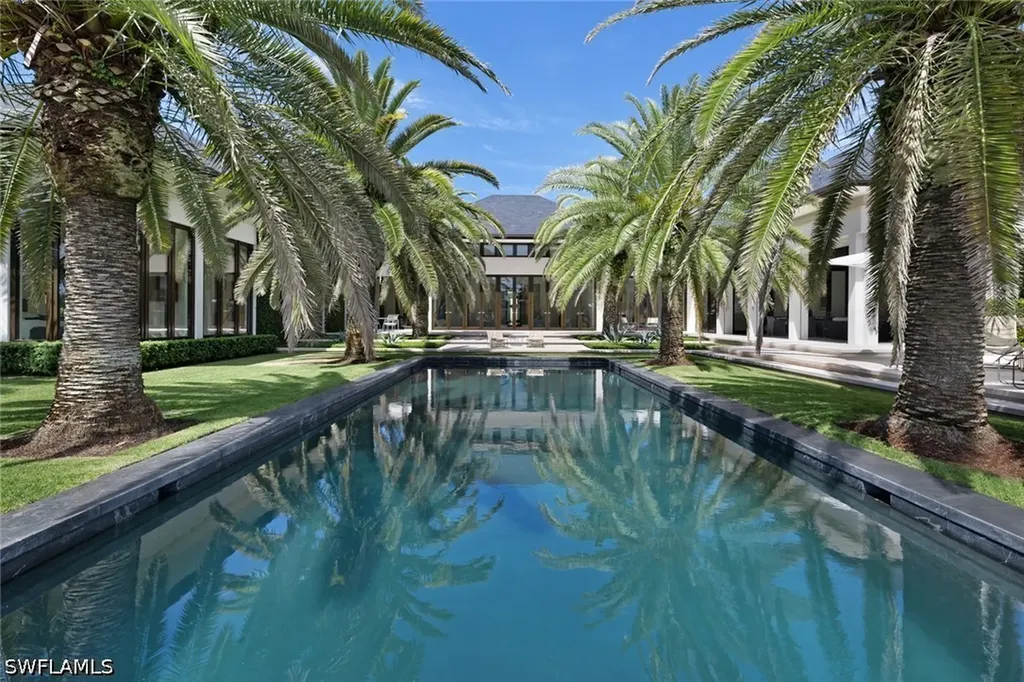 3655 Fort Charles Drive Naples FL 34102