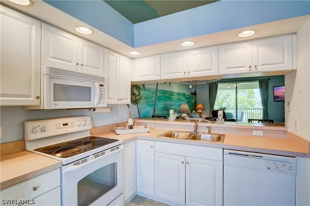 375 Stella Maris Drive N Naples FL 34114
