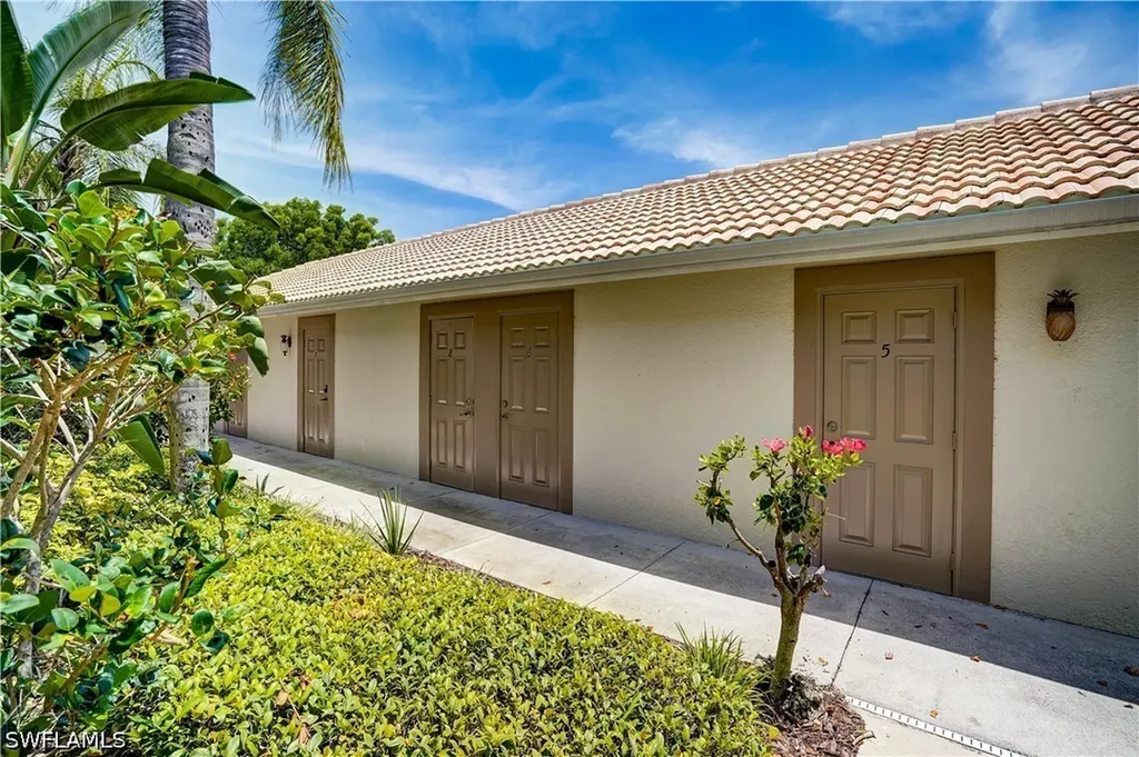 375 Stella Maris Drive N Naples FL 34114