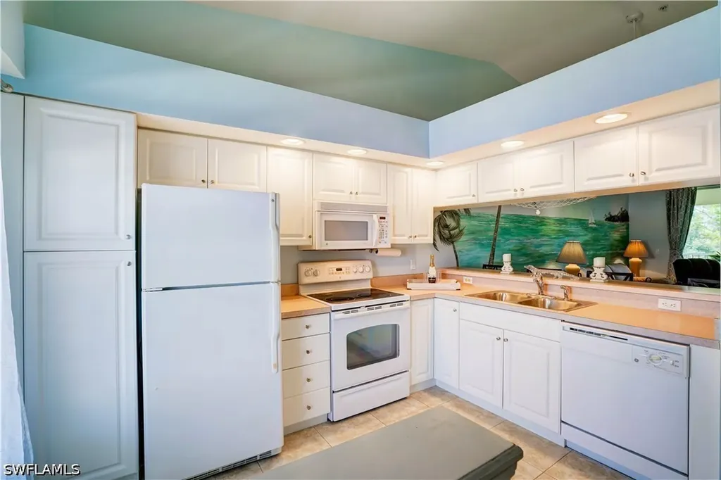 375 Stella Maris Drive N Naples FL 34114