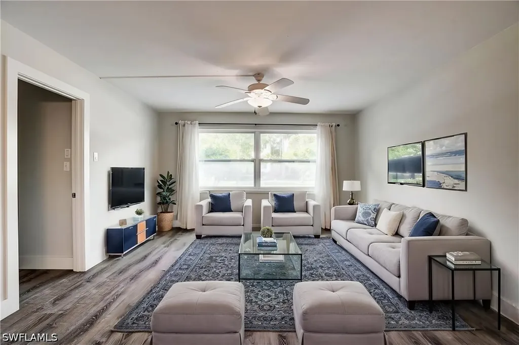 975 9th Avenue S Naples FL 34102