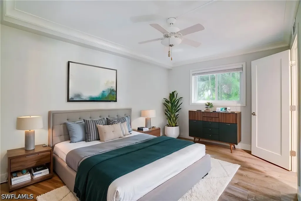 975 9th Avenue S Naples FL 34102