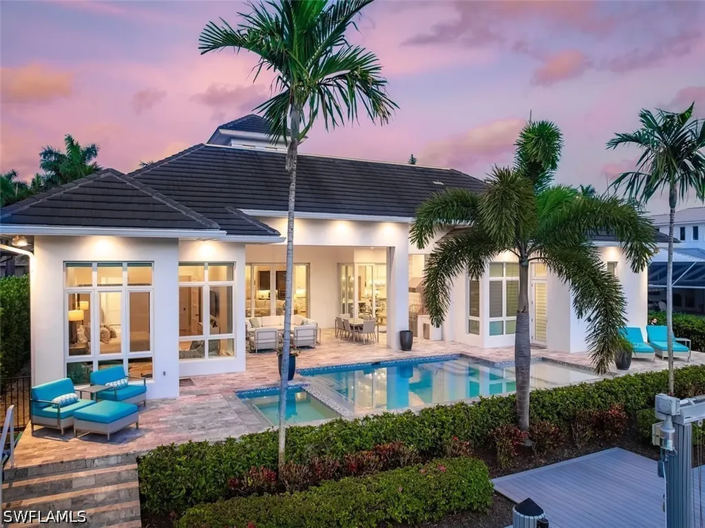 2100 Snook Drive Naples FL 34102