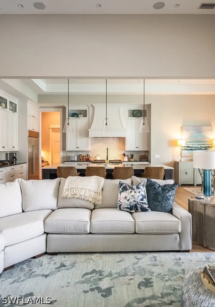 2100 Snook Drive Naples FL 34102
