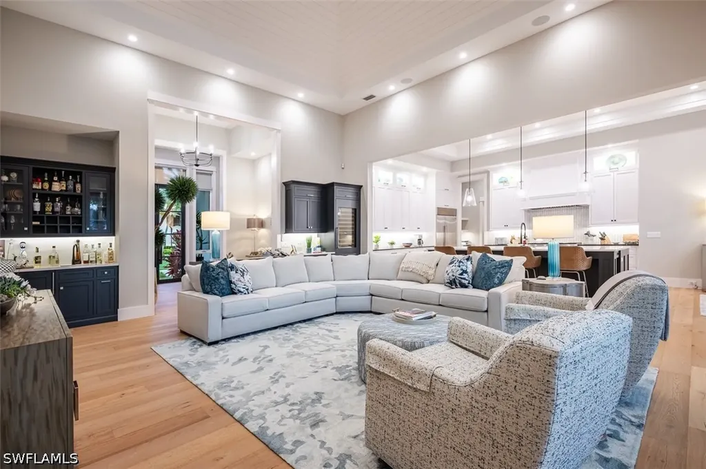 2100 Snook Drive Naples FL 34102