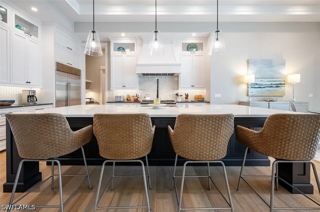 2100 Snook Drive Naples FL 34102
