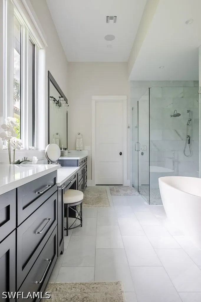 2100 Snook Drive Naples FL 34102