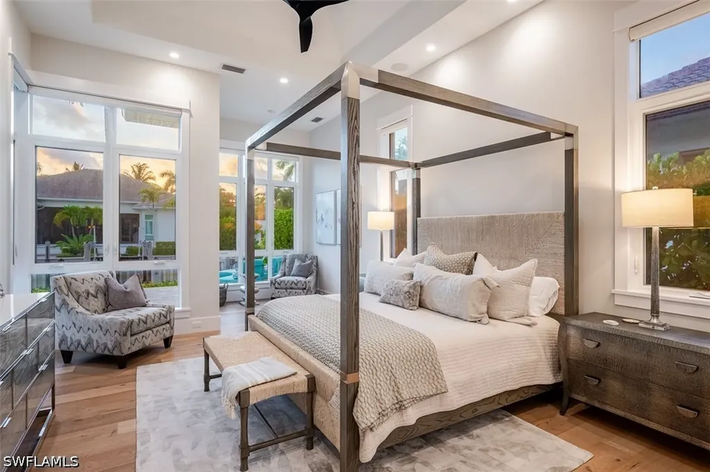 2100 Snook Drive Naples FL 34102