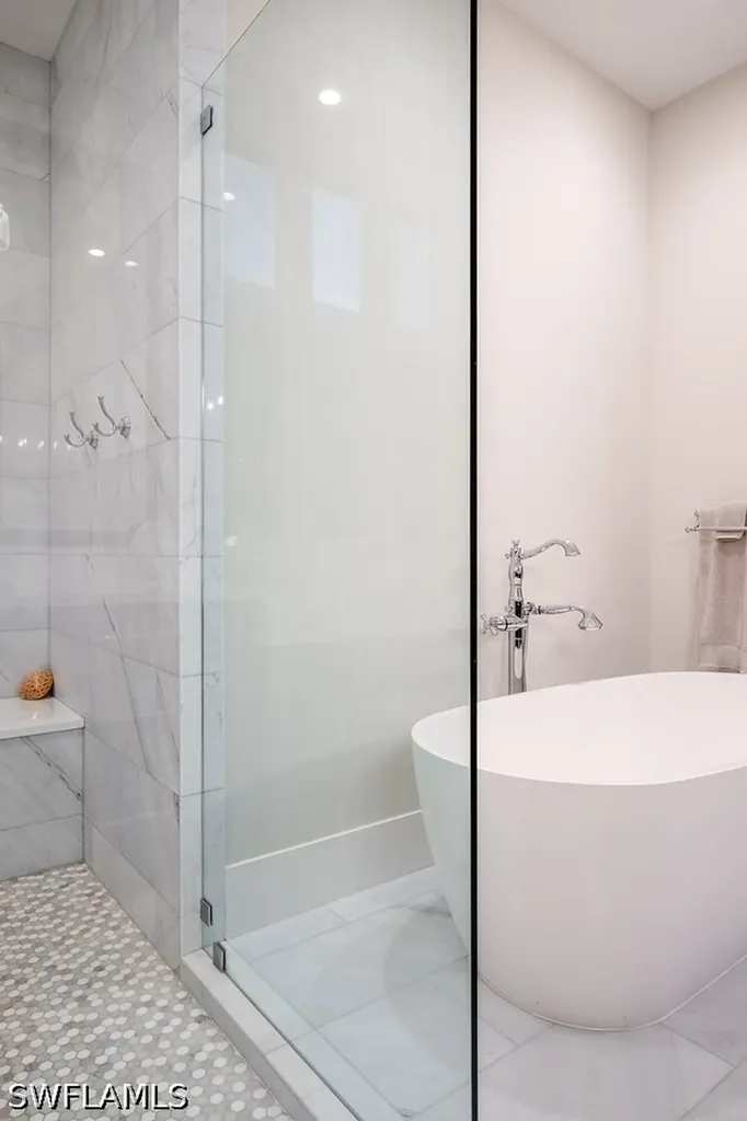 2100 Snook Drive Naples FL 34102