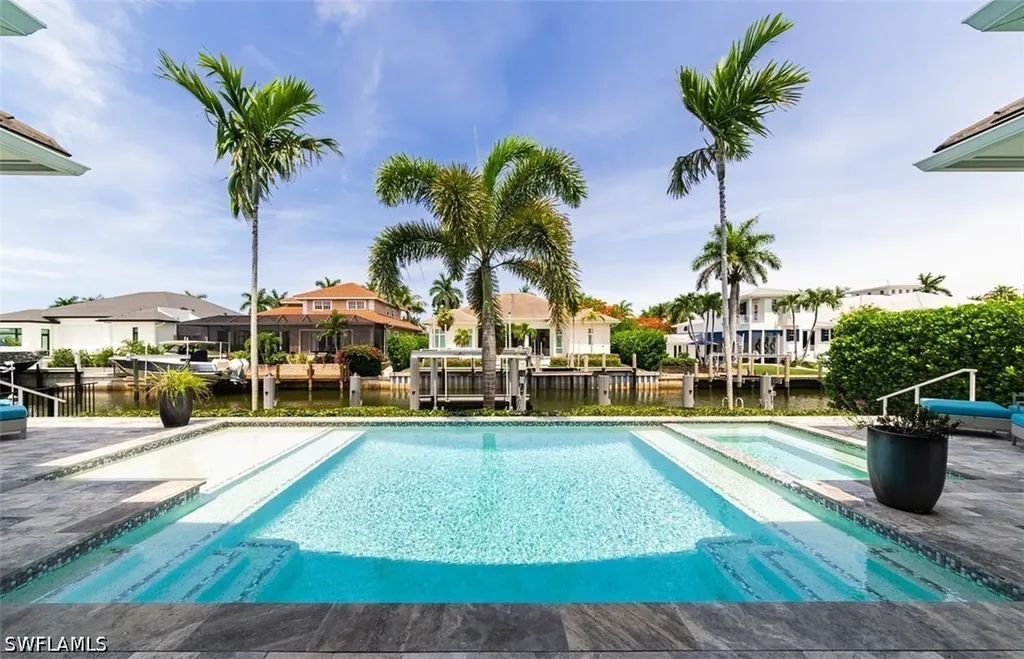 2100 Snook Drive Naples FL 34102