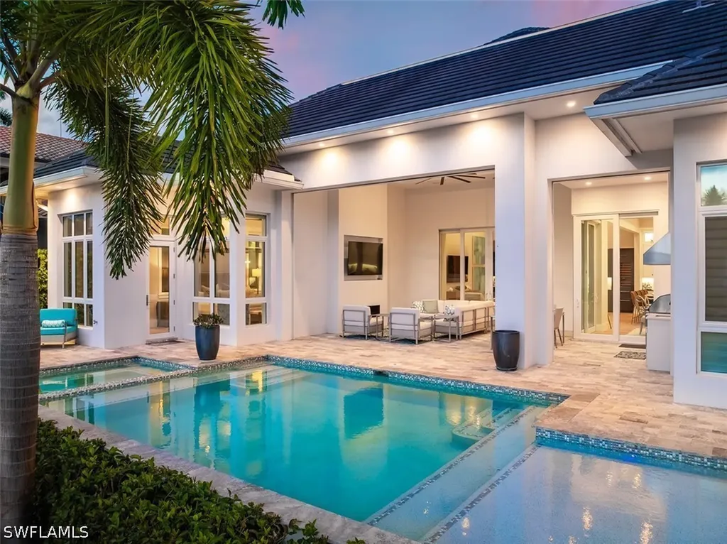2100 Snook Drive Naples FL 34102