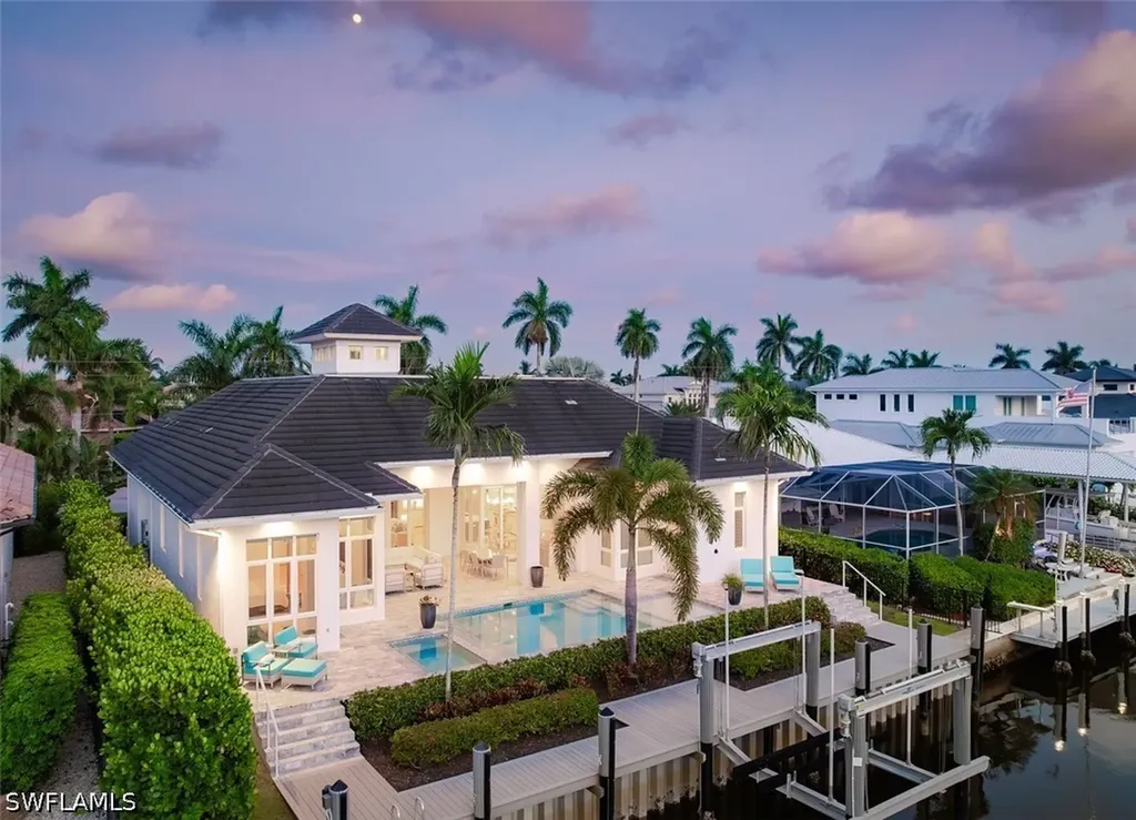 2100 Snook Drive Naples FL 34102