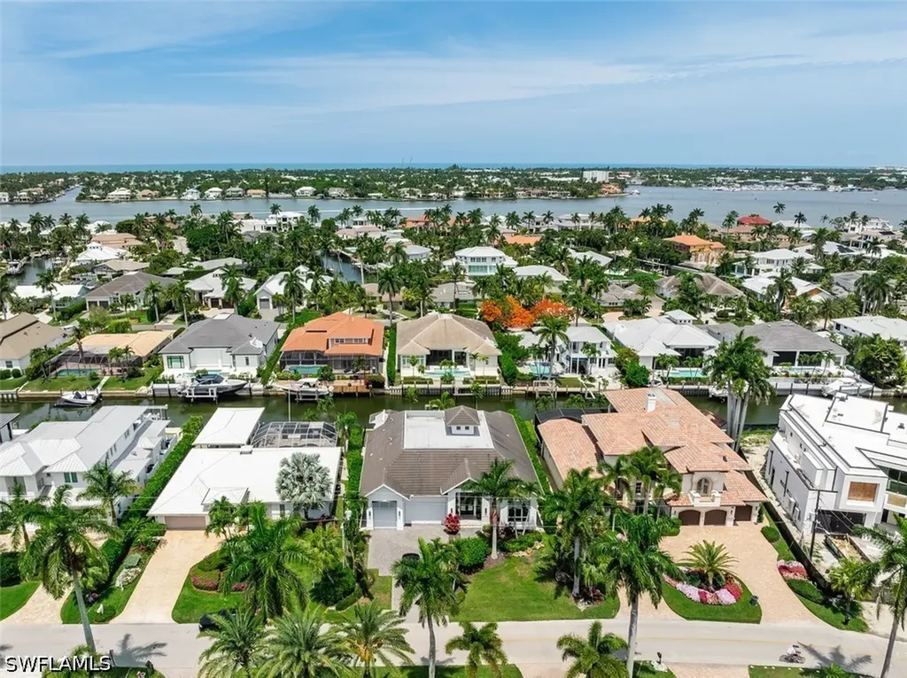 2100 Snook Drive Naples FL 34102