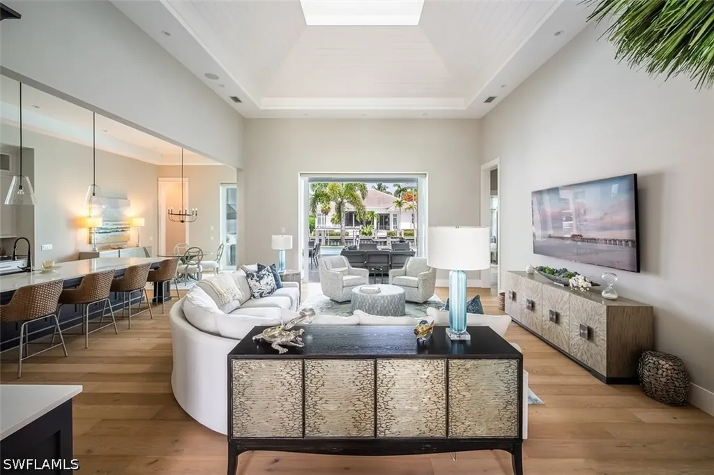 2100 Snook Drive Naples FL 34102